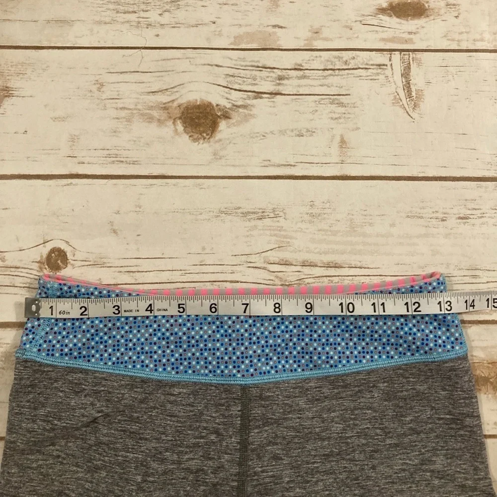 Lululemon Ivivva Girls Gray Rythmic Cropped Reversible Leggings Size 14
